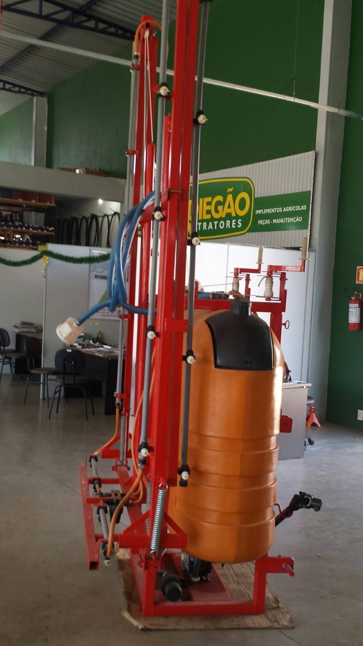 PULVERIZADOR TRATORIZADO  600L BUDNY -  C/ABASTECEDOR - 03 MESES DE GARANTIA, R$ 8.900,00