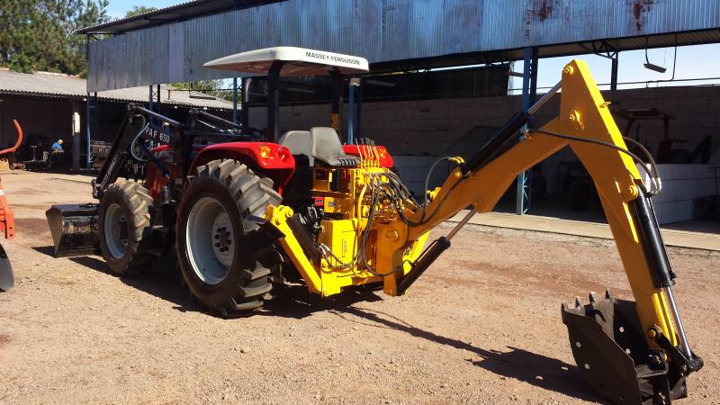 MASSEY FERGUSON 4283, ANO 2010, "VENDIDO"