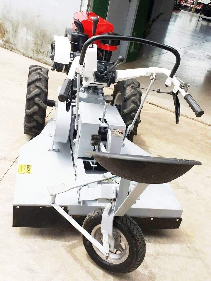 MICRO TRATOR JINMA 15HP  C/APARADOR GRAMA MOLDEMAQ - 03 MESES DE GARANTIA - VENDIDO