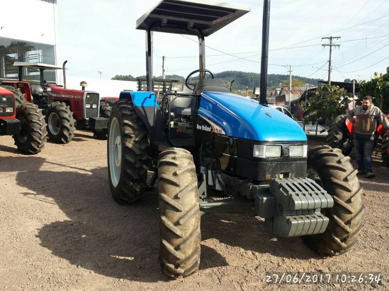 TRATOR NEW HOLLAND TL 65 - 4X4  (DIE 1213) ANO 2002- VENDIDO