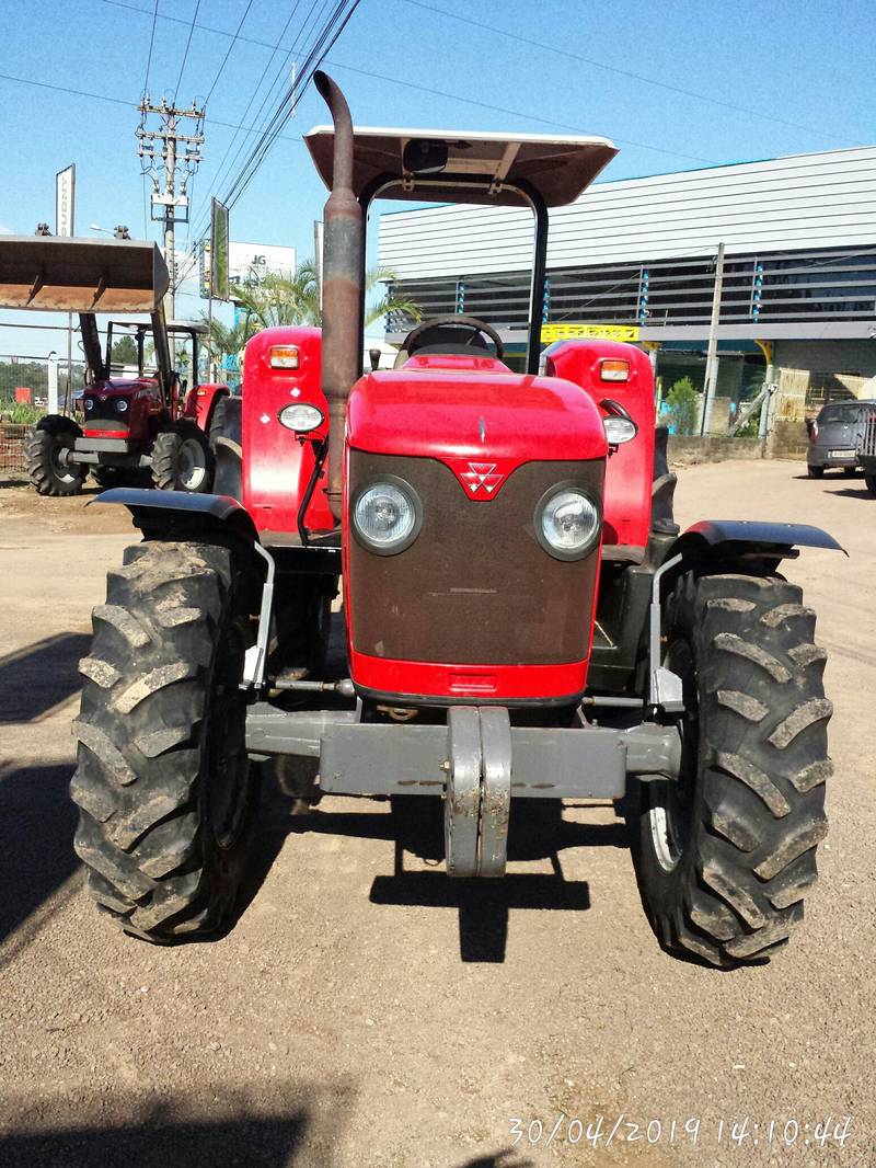 TRATOR MASSEY FERGUSON 4275 - ANO 2013 4X4 - VENDIDO