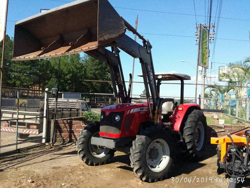 TRATOR MASSEY FERGUSON 4283 - C/CONCHA DIANTEIRA - 4X4 -VENDIDO - 