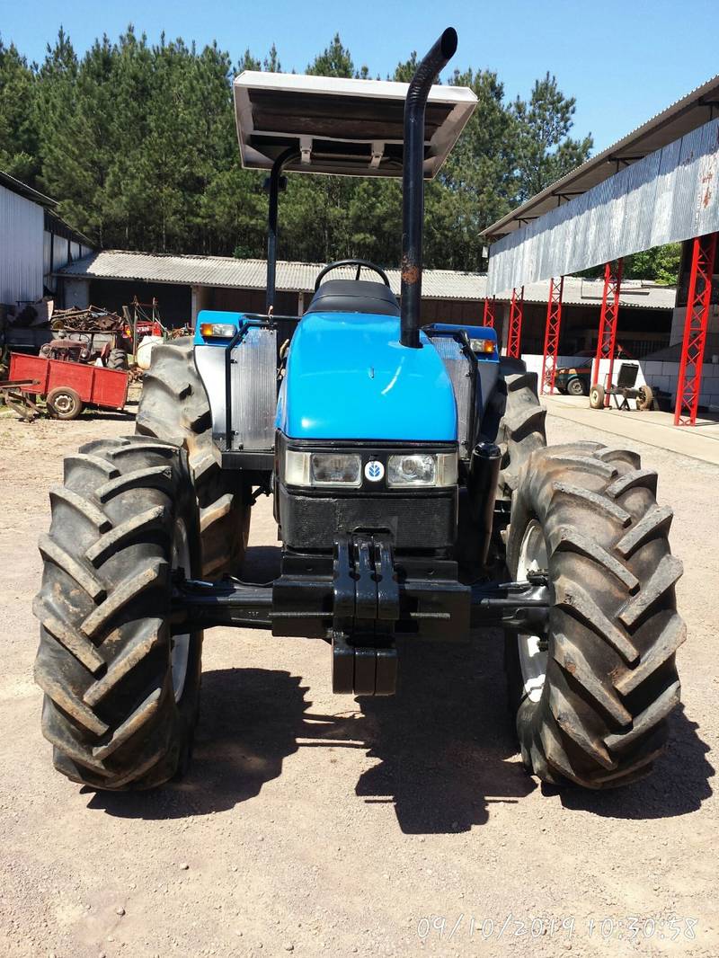 TRATOR NEW HOLLAND - TL 95 - ANO 2004 