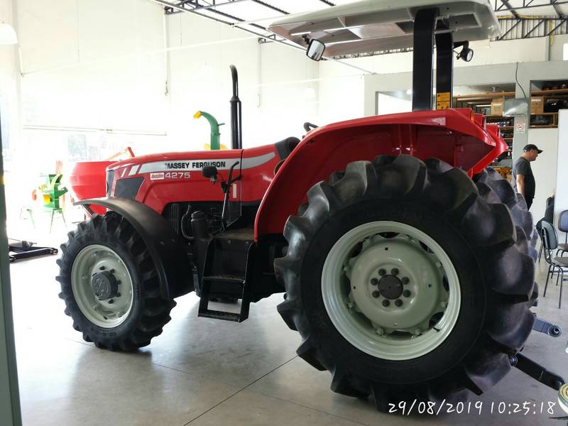 TRATOR MASSEY FERGUSON 4275 - ANO 2013 - 4X4 