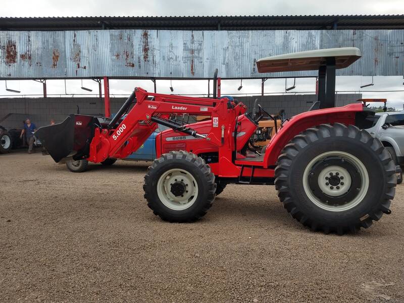 TRATOR MASSEY FERGUSON 5285 C/CONCHA - (DIE-2063)- 