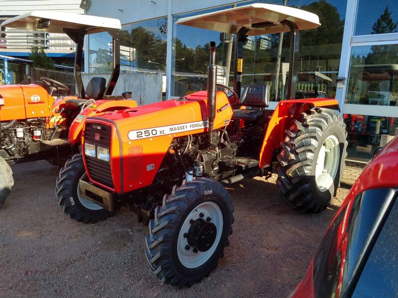 TRATOR MASSEY FERGUSON 250XE - ANO 2007- 4X4-VENDIDO 