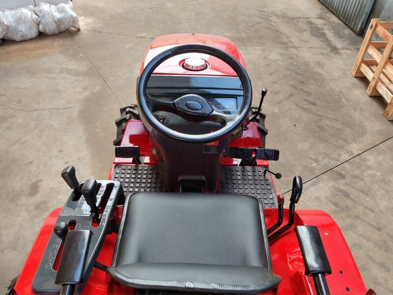 TRATOR YANMAR KE 40 - DIE 2130 - VENDIDO 