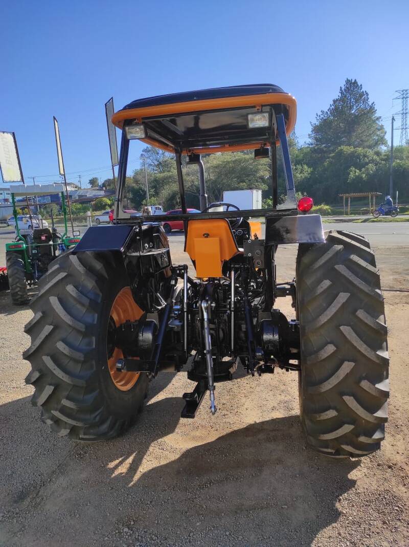 TRATOR VALMET 785 4X2 (DIE-2271) - VENDIDO