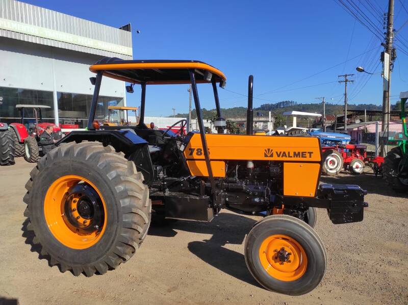 TRATOR VALMET 785 4X2 (DIE-2271) - VENDIDO