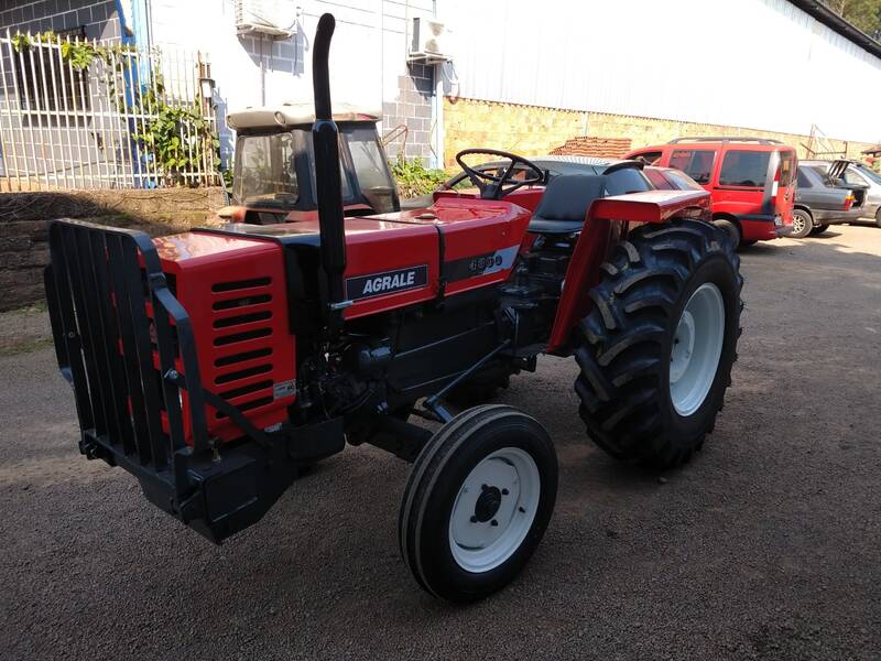 TRATOR AGRALE 4300 (DIE-2291) - VENDIDO