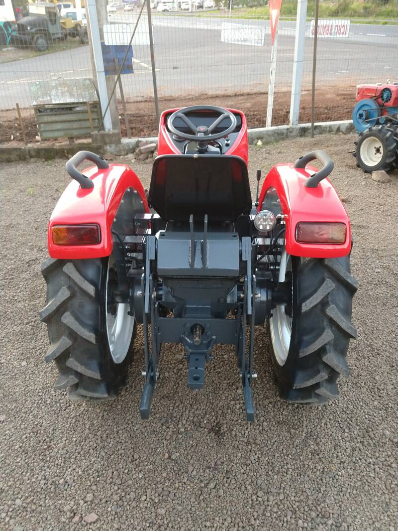 TRATOR AGRALE 4100 - COM DH (DIE-2006) - VENDIDO