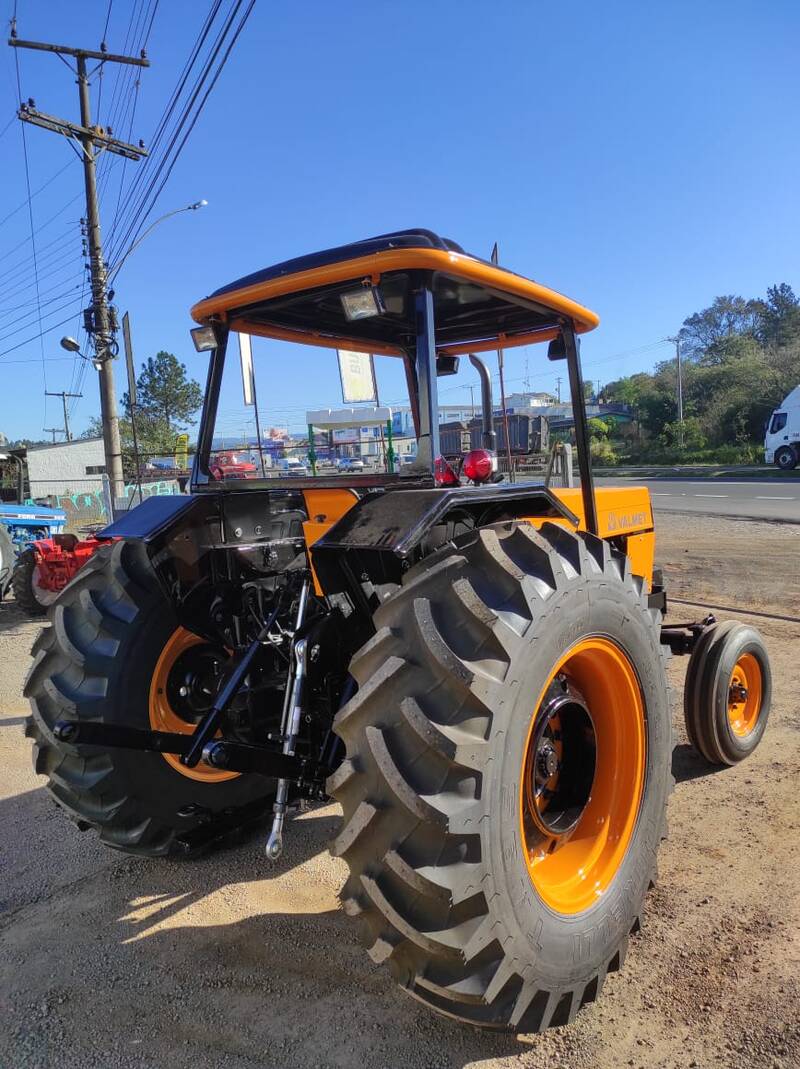 TRATOR VALMET 785 4X2 (DIE-2271) - VENDIDO