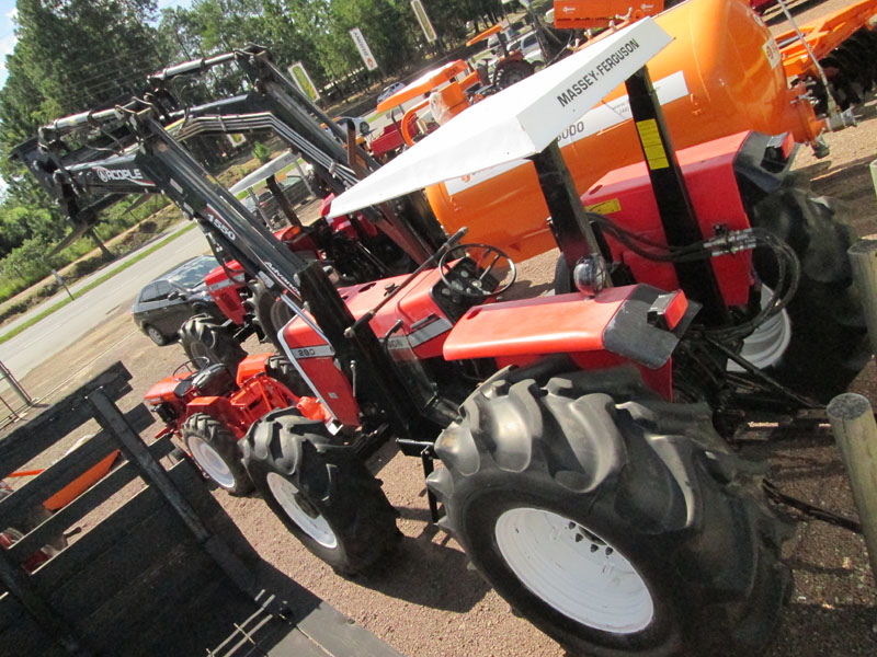 TRATOR MASSEY FERGUSON 290, ANO 2002, 4X4, TURBO, 3 ALAVANCAS, C/KIT GARFO,PLAINA E CONCHA - 