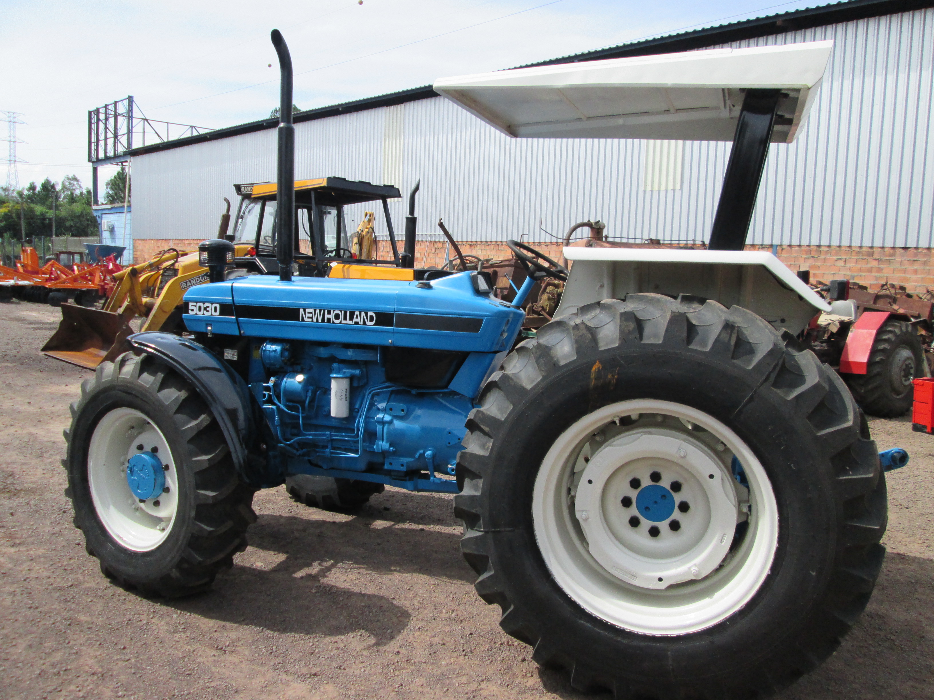 TRATOR NEW HOLLAND 5030, 4X4, ANO 1996, COMANDO HIDRÁULICO, REVISADO, 03 MESES DE GARANTIA, "VENDIDO" 